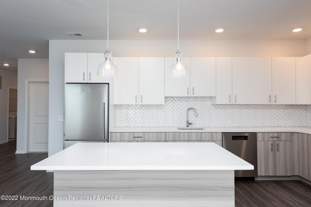 24 Mechanic Street 407, Red Bank, NJ 07701