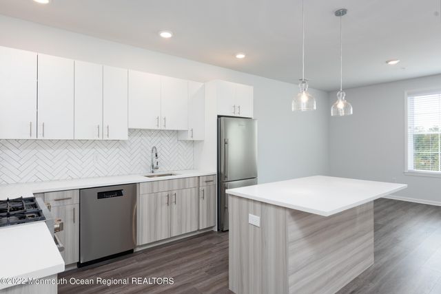 24 Mechanic Street 407, Red Bank, NJ 07701