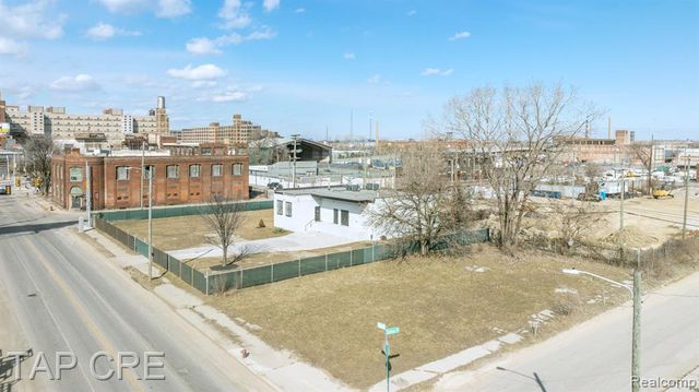 6474 Russell Street, Detroit, MI 48211