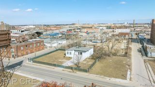 6474 Russell Street, Detroit, MI 48211