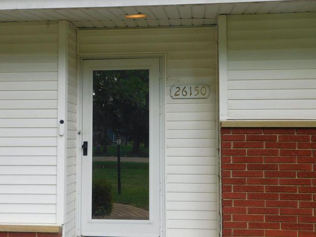 26150 Barbados Road, Farmington, MI 48335