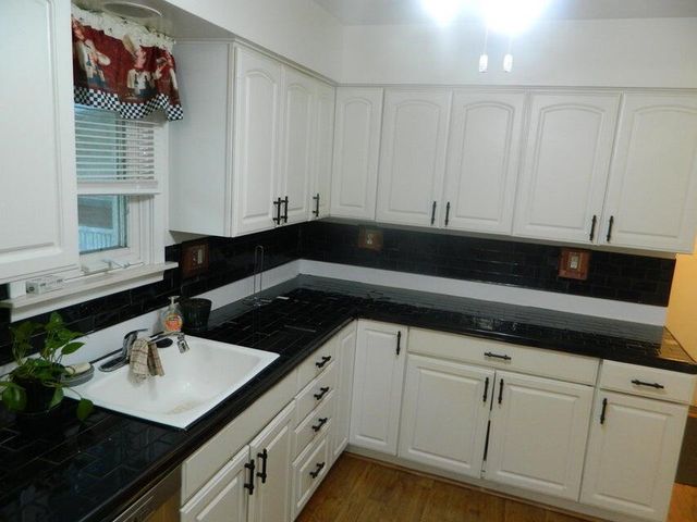 26150 Barbados Road, Farmington, MI 48335