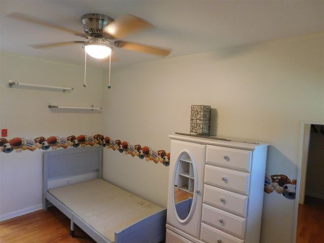 26150 Barbados Road, Farmington, MI 48335