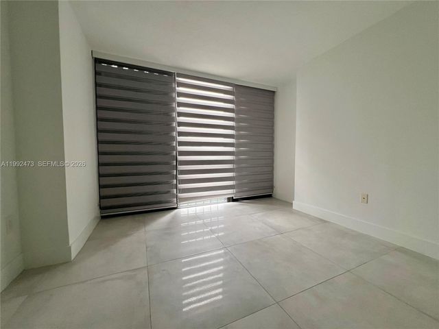 2333 Brickell Ave 2310, Miami, FL 33129