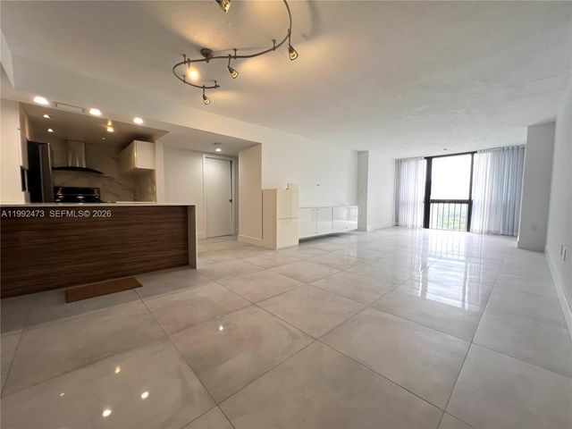 2333 Brickell Ave 2310, Miami, FL 33129