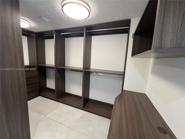 2333 Brickell Ave 2310, Miami, FL 33129