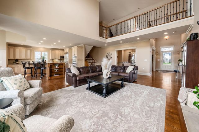 2444 Woodland Glen Drive, Powell, OH 43065