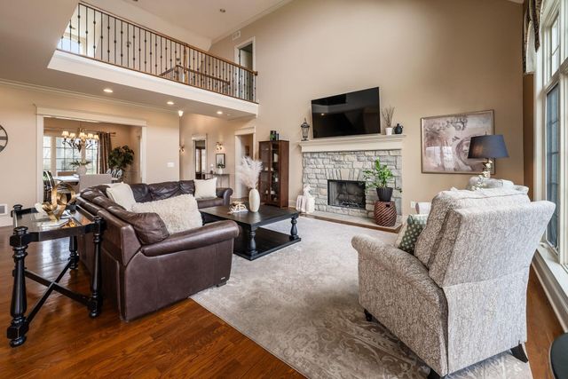 2444 Woodland Glen Drive, Powell, OH 43065