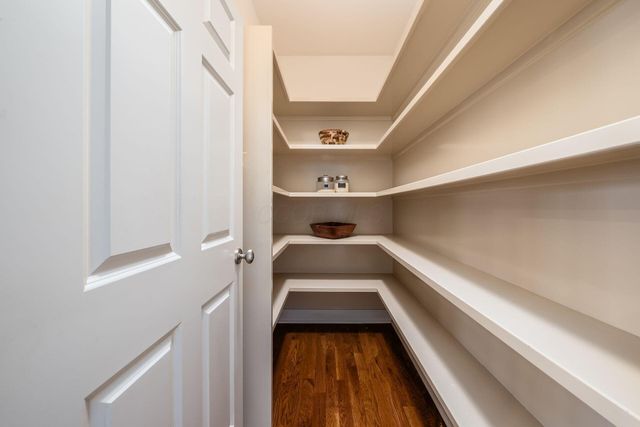 2444 Woodland Glen Drive, Powell, OH 43065