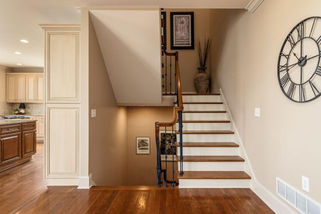 2444 Woodland Glen Drive, Powell, OH 43065