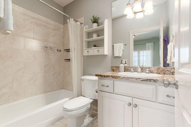 2444 Woodland Glen Drive, Powell, OH 43065