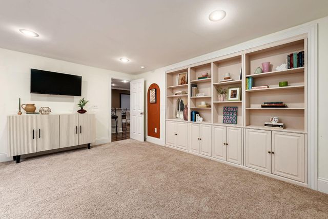 2444 Woodland Glen Drive, Powell, OH 43065