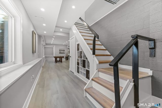 299 Redding Road, Redding, CT 06896