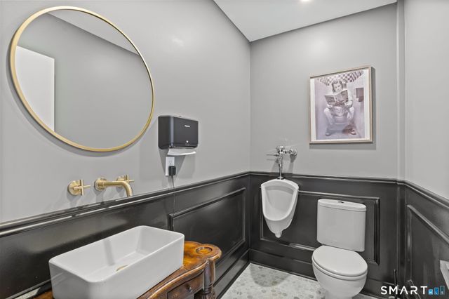 299 Redding Road, Redding, CT 06896