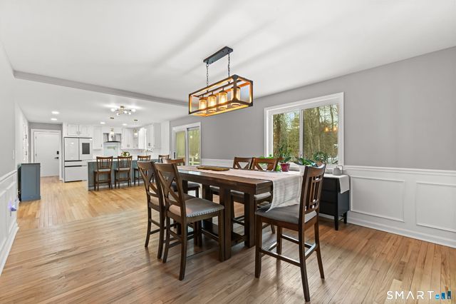 299 Redding Road, Redding, CT 06896