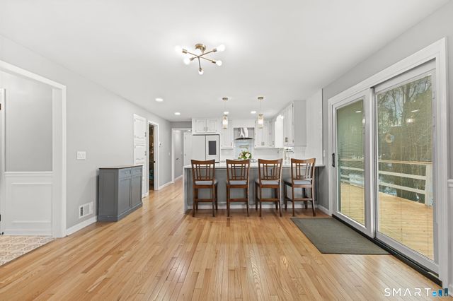 299 Redding Road, Redding, CT 06896