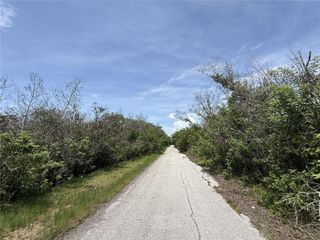 5997 KRACKER AVENUE, Gibsonton, FL 33534