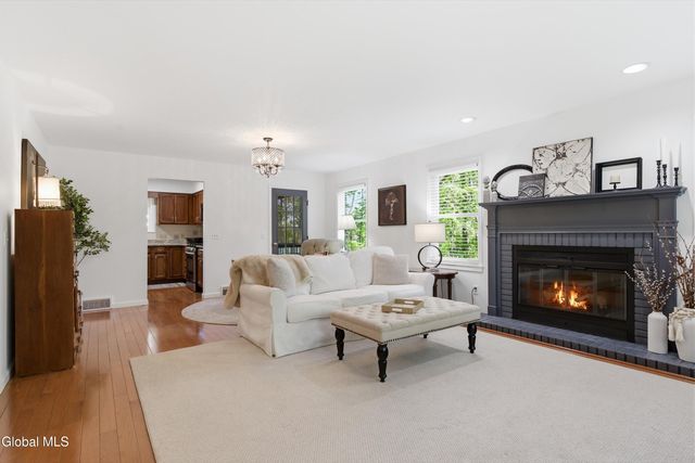 30 Sicada Street, Saratoga Springs, NY 12866