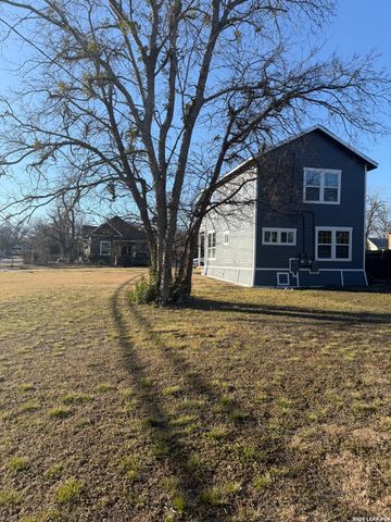 917 S 4th, Temple, TX 76504