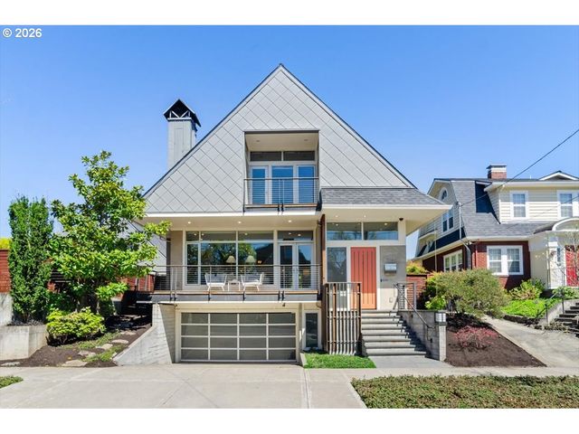 2817 Ne HAMBLET St, Portland, OR 97212