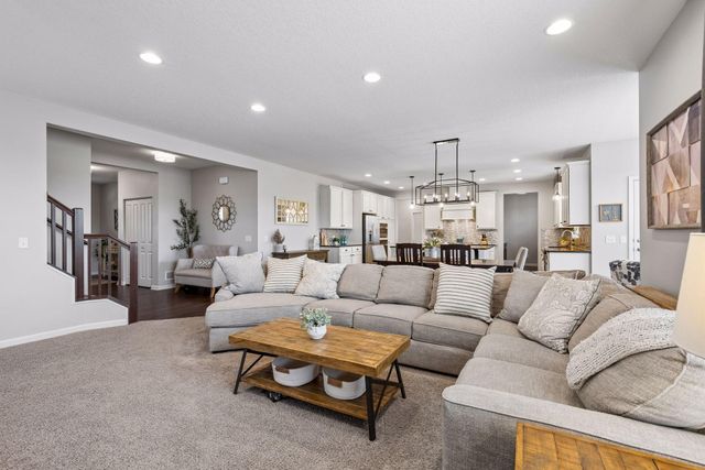 6920 Joliet Avenue S, Cottage Grove, MN 55016