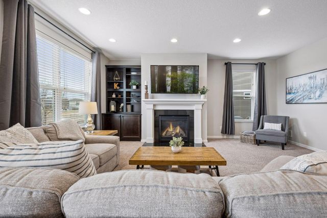 6920 Joliet Avenue S, Cottage Grove, MN 55016