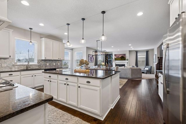 6920 Joliet Avenue S, Cottage Grove, MN 55016