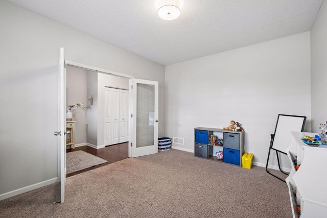 6920 Joliet Avenue S, Cottage Grove, MN 55016