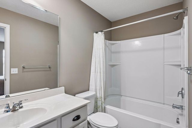 6920 Joliet Avenue S, Cottage Grove, MN 55016