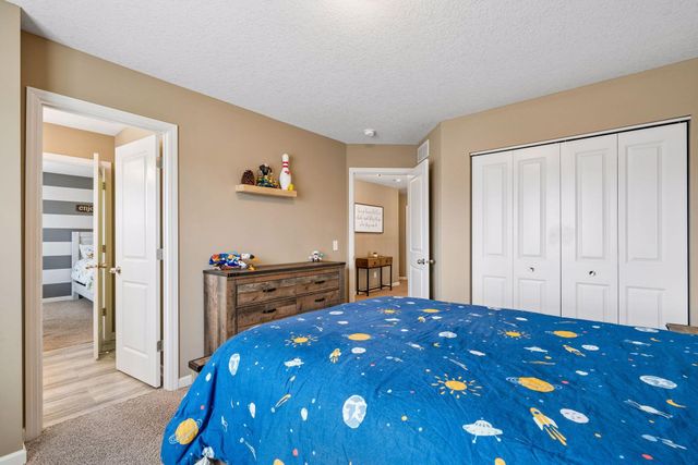 6920 Joliet Avenue S, Cottage Grove, MN 55016