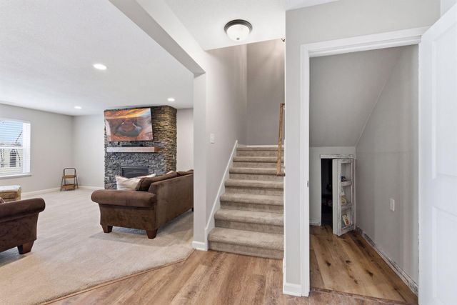 6920 Joliet Avenue S, Cottage Grove, MN 55016