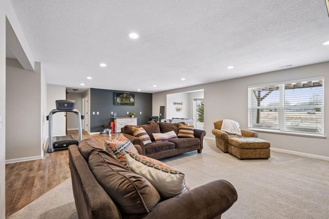 6920 Joliet Avenue S, Cottage Grove, MN 55016