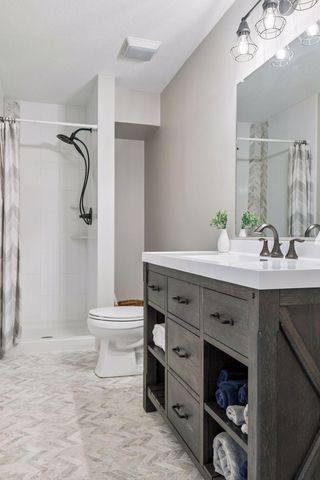 6920 Joliet Avenue S, Cottage Grove, MN 55016