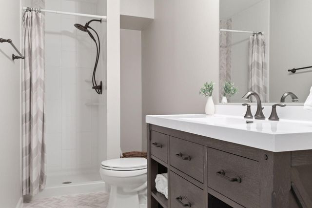 6920 Joliet Avenue S, Cottage Grove, MN 55016