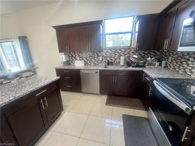 2660 72nd AVE NE, Naples, FL 34120