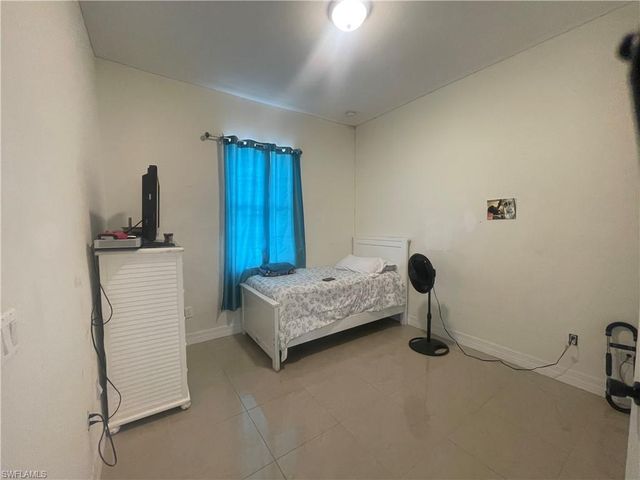 2660 72nd AVE NE, Naples, FL 34120