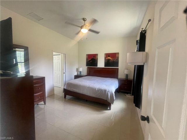 2660 72nd AVE NE, Naples, FL 34120