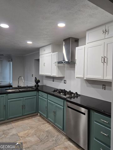 230 Dix Lee On Drive, Fayetteville, GA 30214