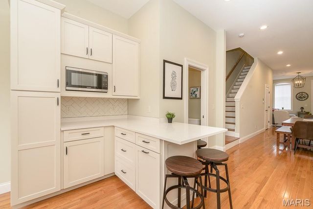 2016 S 12th Street, St Louis, MO 63104