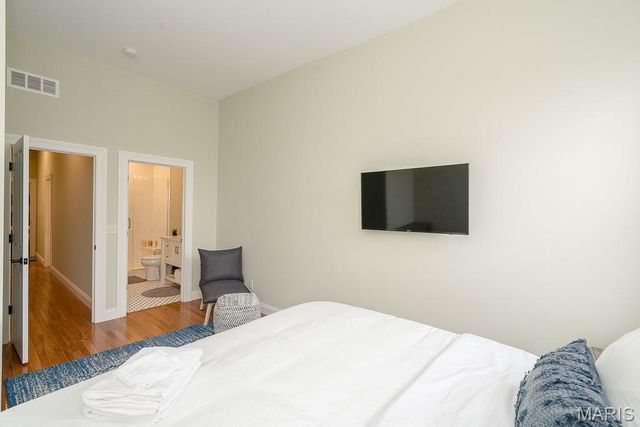 2016 S 12th Street, St Louis, MO 63104