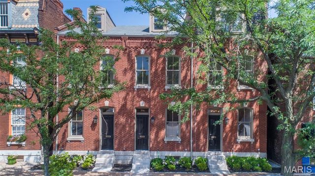 2016 S 12th Street, St Louis, MO 63104