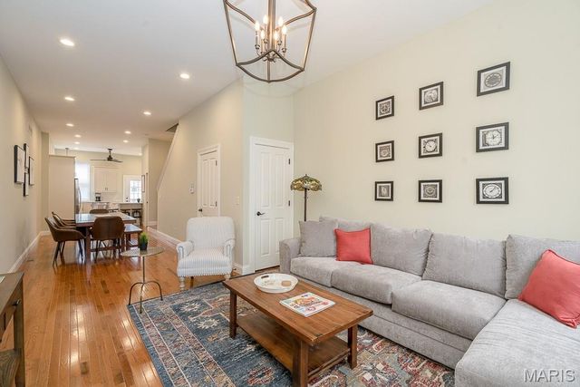 2016 S 12th Street, St Louis, MO 63104