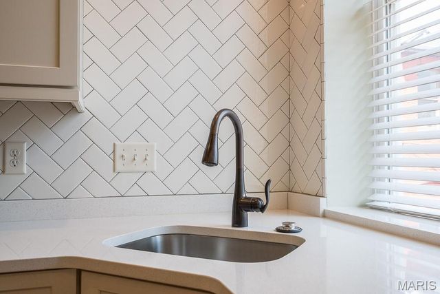 2016 S 12th Street, St Louis, MO 63104