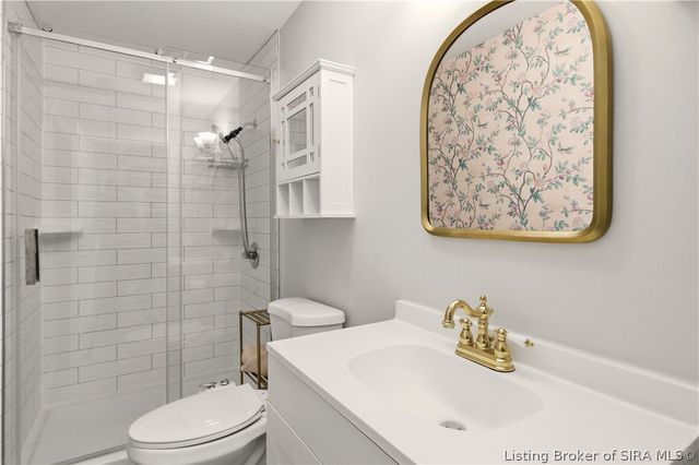 620 E 9th St, New Albany, IN 47150