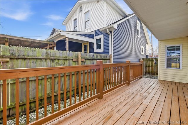 620 E 9th St, New Albany, IN 47150