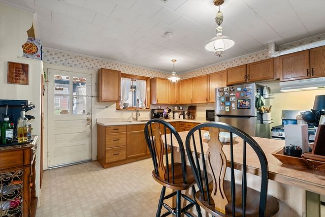 2271 Main St, Warren, MA 01092