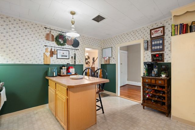 2271 Main St, Warren, MA 01092