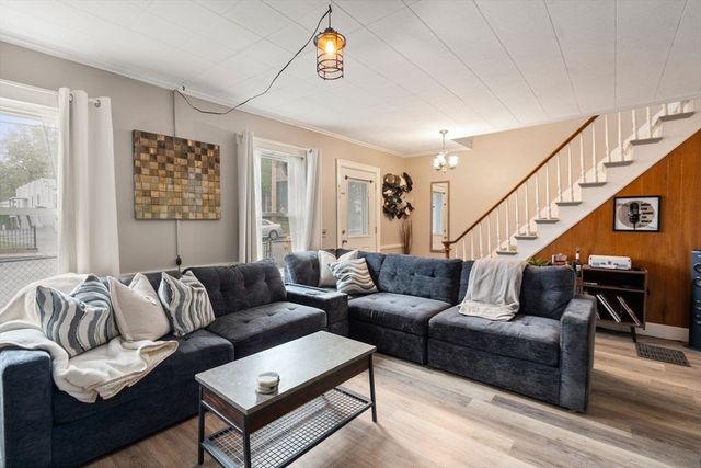 2271 Main St, Warren, MA 01092