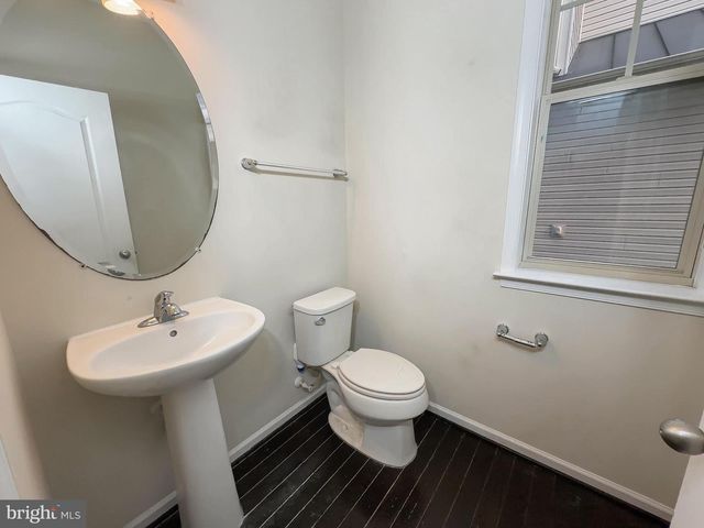 10202 GALAXY VIEW LN, Lanham, MD 20706