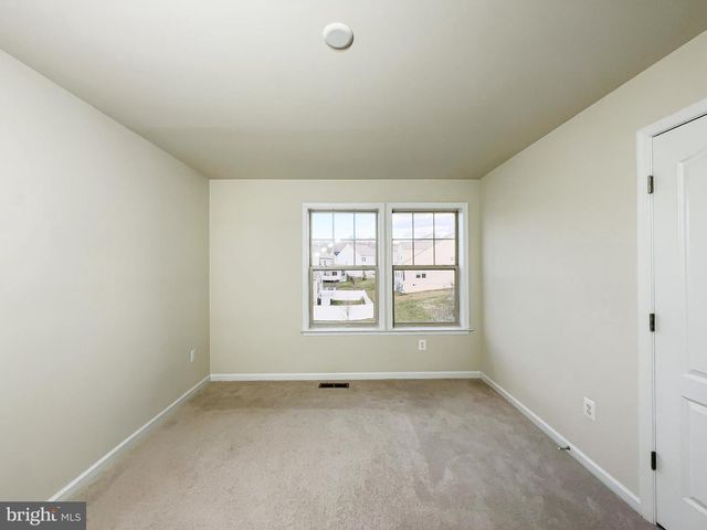 10202 GALAXY VIEW LN, Lanham, MD 20706